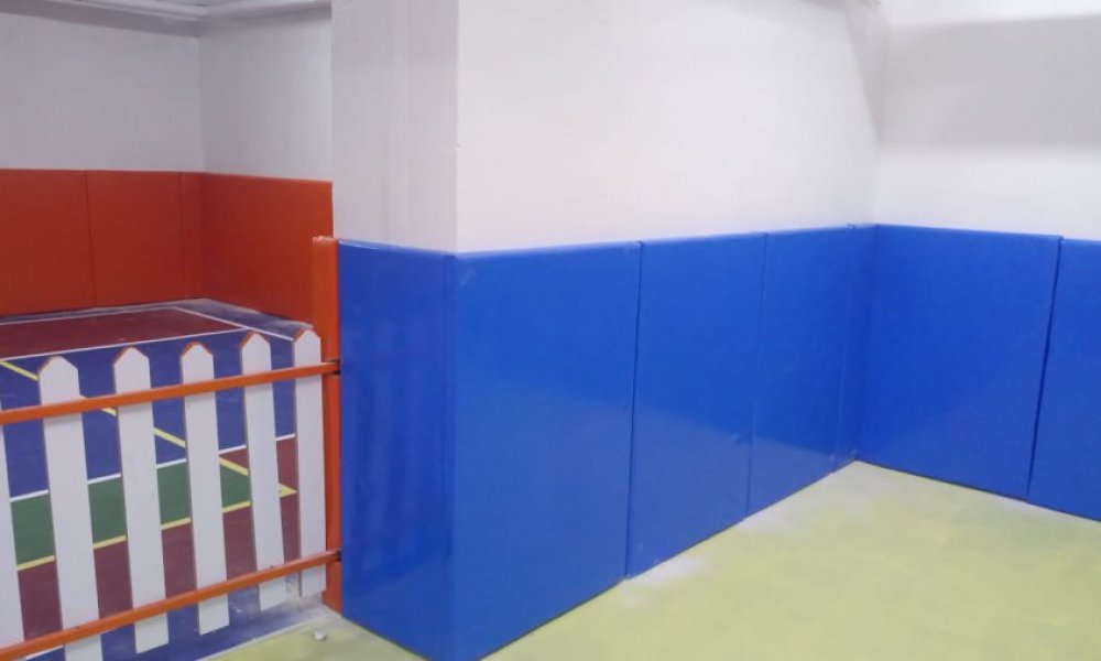 SİNCAN İLKÖĞRETİM OKULU SBR RULO ÜZERİ AKRİLİK KAPLAMA